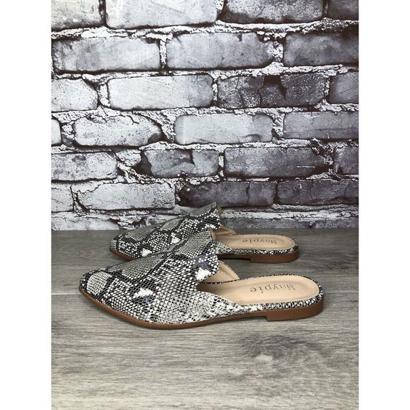 Maypie Ivory Black Snake Skin Print Pointed Toe Flats Mules Women Sz 7M US/38EU - Picture 1 of 16